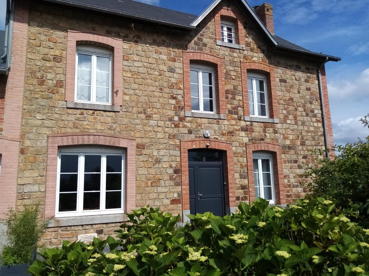 Maison De Charme Baie Du Mont Saint Michel Montviron ภายนอก รูปภาพ